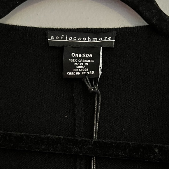 Sofia Cashmere kimono, 100% Cashmere, Black - Picture 5 of 7